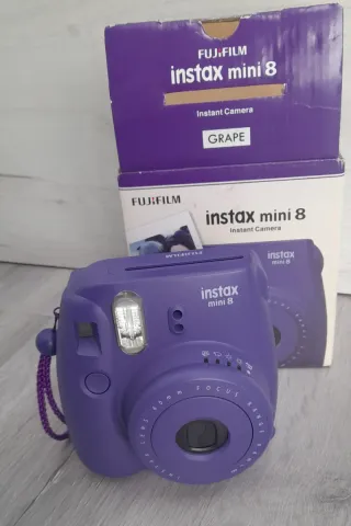 Cámara Fujifilm Instax Mini 8 Morado