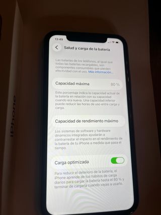 iPhone 11 morado