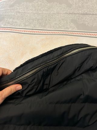 Plumas mujer negro con cuello de pelo