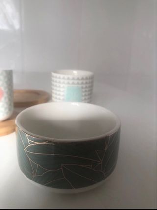 Juego 4 Vasos y 2 Cuencos Porcelana