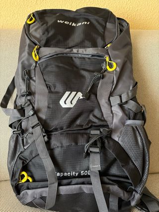 Mochila de montaña Weikani 50L. Nueva a estrenar