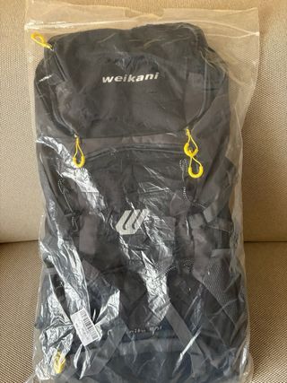 Mochila de montaña Weikani 50L. Nueva a estrenar