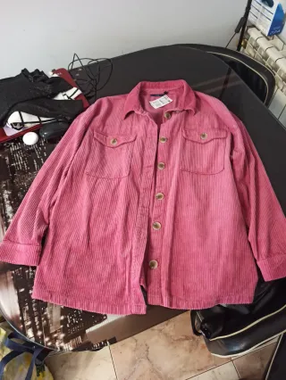 Sobrecamisa Kiabi pana rosa Talla L y regalo otra