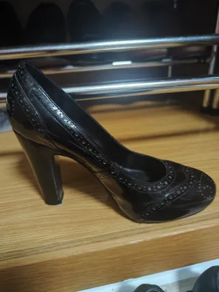 Zapatos de tacón negros