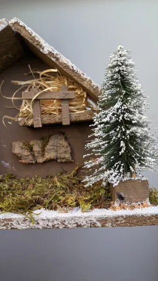 Capanna Presepe con pino