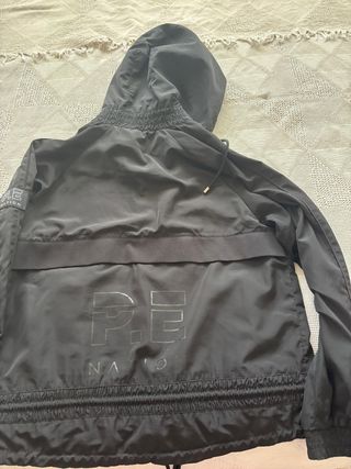 P.E Nation Cortavientos Negro