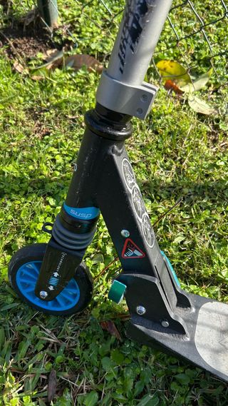 Patinete Oxelo azul y negro infantil