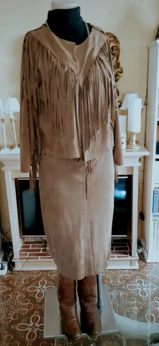 Chaqueta de ante con flecos estilo Western