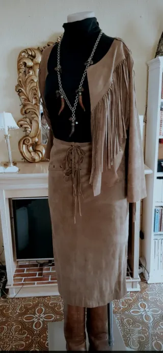 Chaqueta de ante con flecos estilo Western