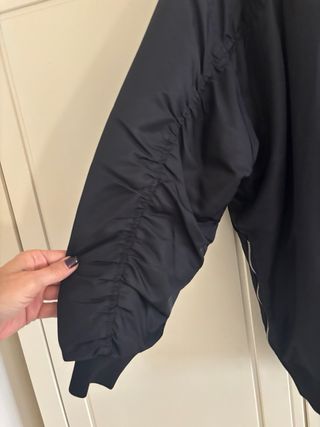 Bomber Oversize Zara. No envio