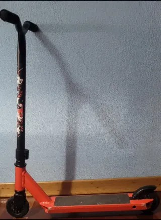 Patinete infantil rojo