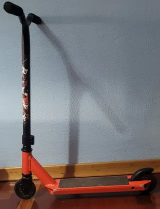 Patinete infantil rojo