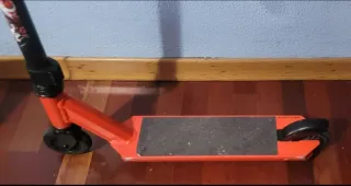 Patinete infantil rojo