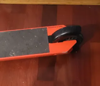 Patinete infantil rojo