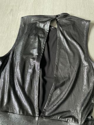 Vestido negro brillante