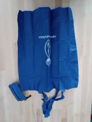 Borse pieghevoli blu e rossa