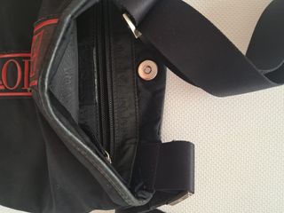 Emporio Armani Bolso Bandolera negro y rojo