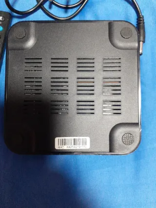 M8S Box TV con Telecomando e Alimentatore