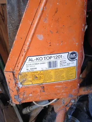 Hormigonera Naranja AL-KO TOP1201