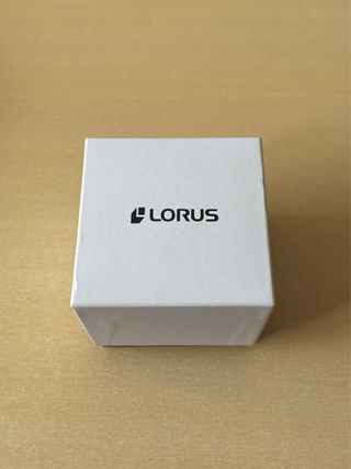 Reloj Lorus Automático Esfera Azul Correa Plateada