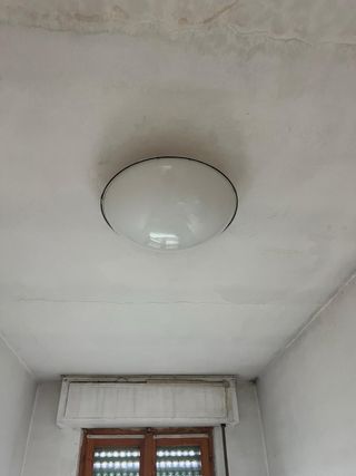 Plafoniera in vetro e plastica