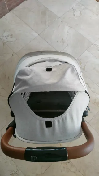 Silla de paseo ligera gris