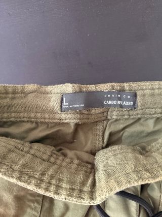 Pantalón corto cargo baggy verde