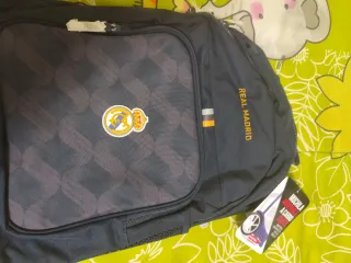 Mochila Real Madrid 2ª Equipación con etiqueta