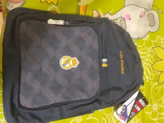 Mochila Real Madrid 2ª Equipación con etiqueta