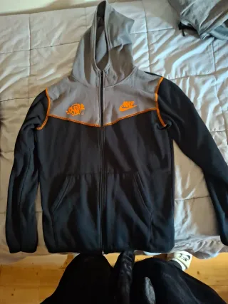 Chándal Nike Tech Negro y Gris