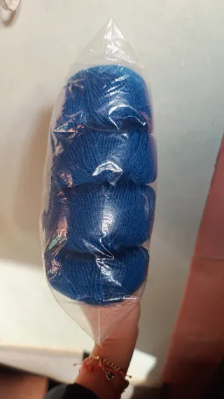 10 Gomitoli Lana Merino Blu