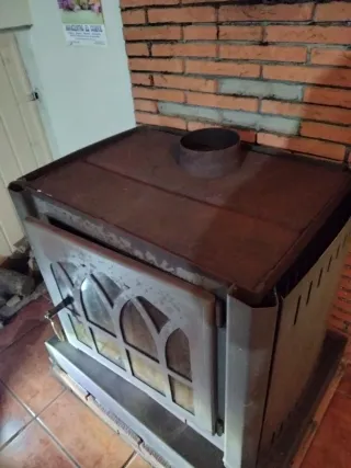 Chimenea de forja metálica