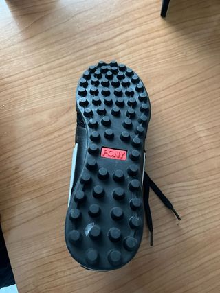 Zapatillas Pony Negras Multitacos