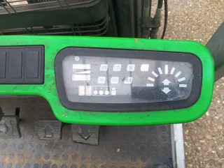 Carretilla Eléctrica CESAB Triciclo 1500kg