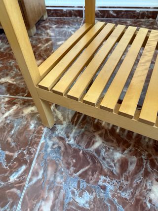 Banco 2 estantes madera IKEA. Venta en persona