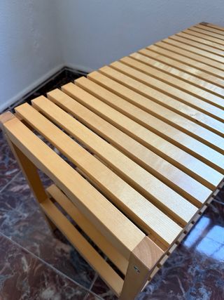Banco 2 estantes madera IKEA. Venta en persona
