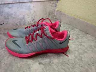 Nike Lunar Cross Gris y Rosa superligeras