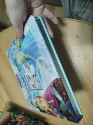 CUENTOS FROZEN SUEÑOS Y MAGIA SBBB