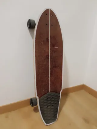 Skate de paseo Oxello con diseño de pájaros y flor