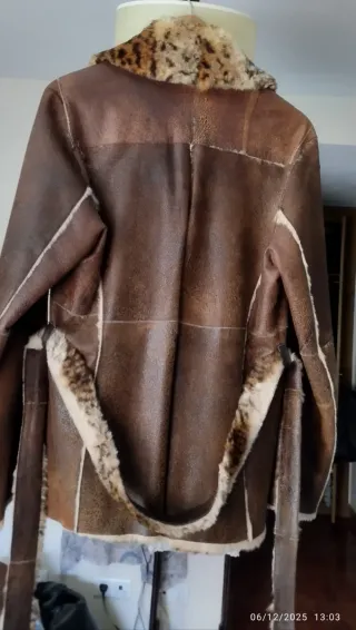Chaquetón de piel marrón y multicolor y Reversible