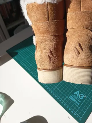 Botas Skechers Beige/Marrón Talla 36