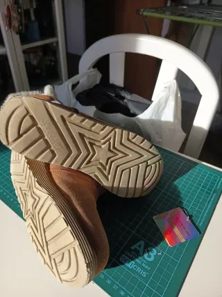 Botas Skechers Beige/Marrón Talla 36