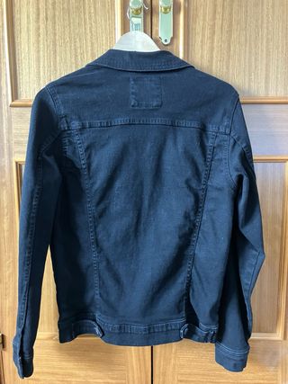 Cazadora vaquera Zara Negra