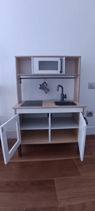 Cocinita infantil IKEA casi nueva