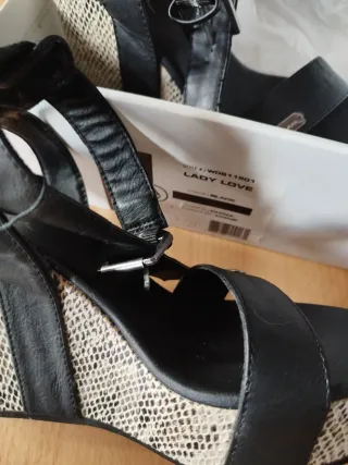 Sandalias Volcom Plataforma Mujer Beige/Negro