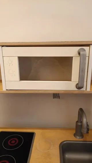 Cocinita de madera Ikea
