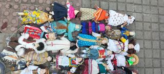 Lotto di bambole antiche in porcellana con nuovo 43