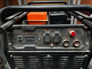 Grupo electrógeno con motosoldador