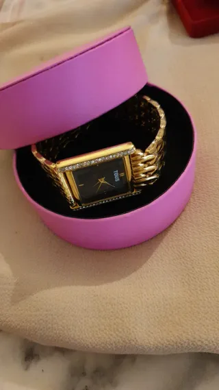 Reloj Tous Dorado y Negro con Cristales