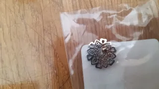 Piercing mandala gris
